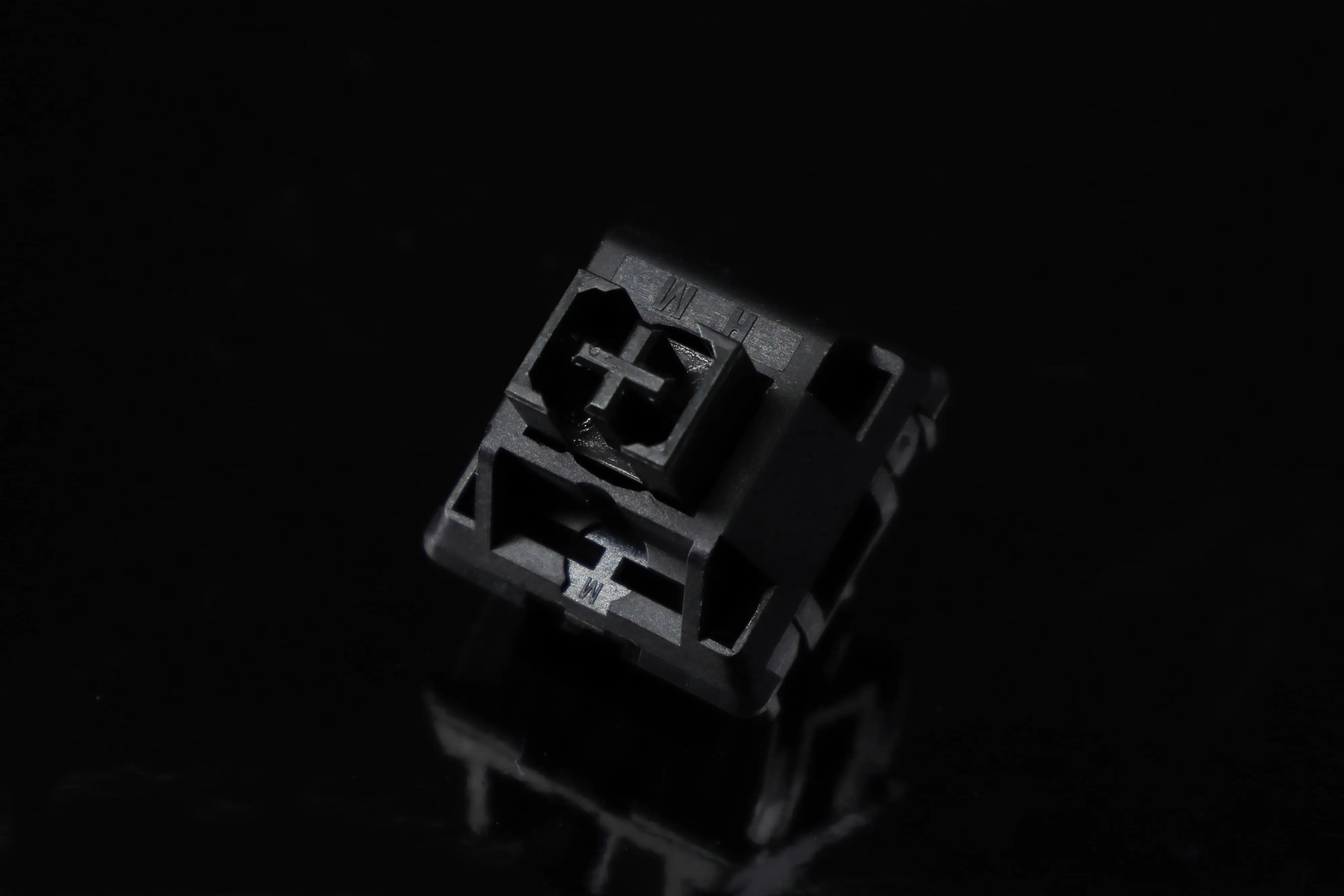 Pantheonkeys Malice Linear Switches