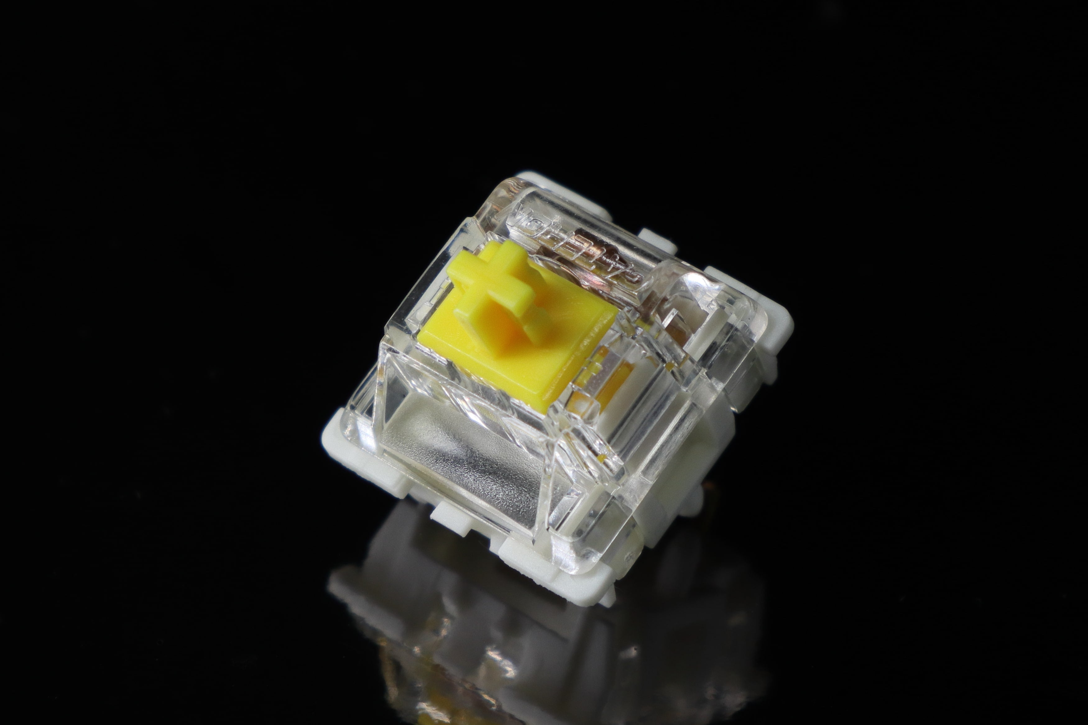 Gateron G Pro 3.0 Yellow Linear Switches