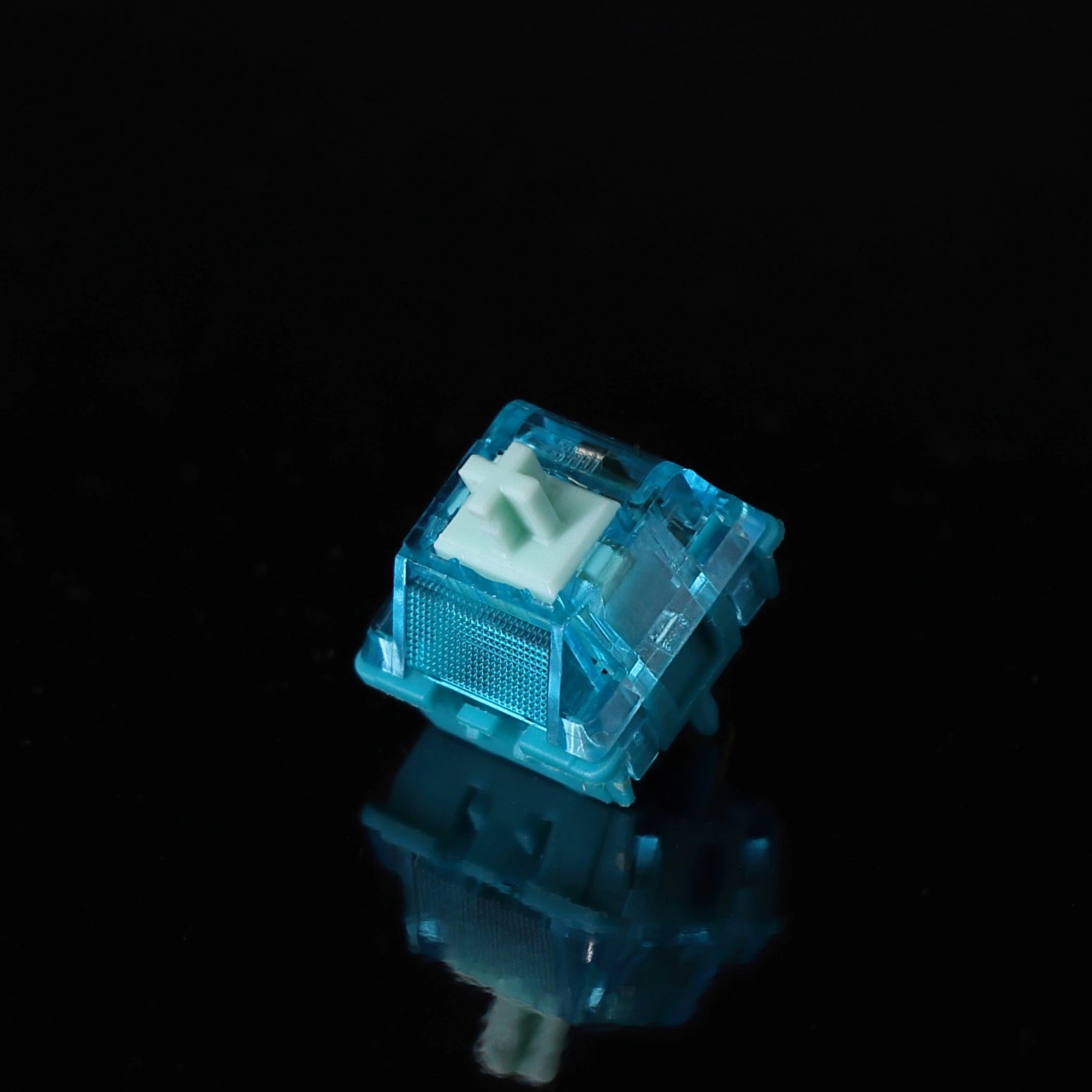Wingtree Jadeite Linear Switches