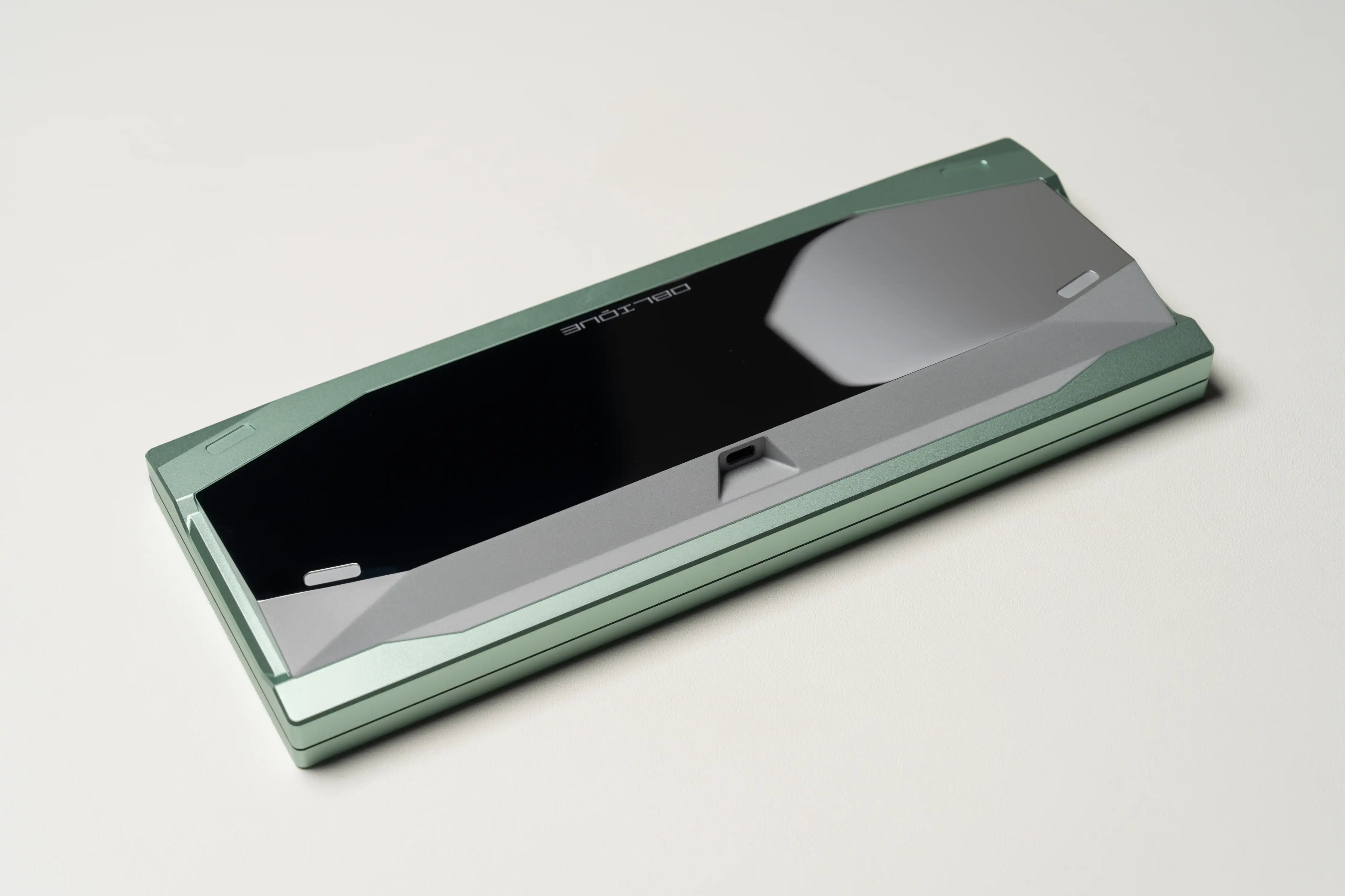 Oblique R2 by Bowl Keyboard